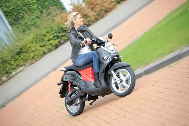 
 Nimoto Trendy R: Motor Listrik Mirip Honda Scoopy Hadir di Negara Belanda sebagai Saingan Vespa Elettrica dengan Performa dan Harga yang Terjangkau