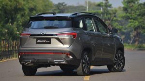 Wuling Almaz RS terlaris