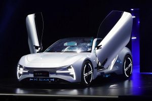 harga mobil listrik iCAR terbaru