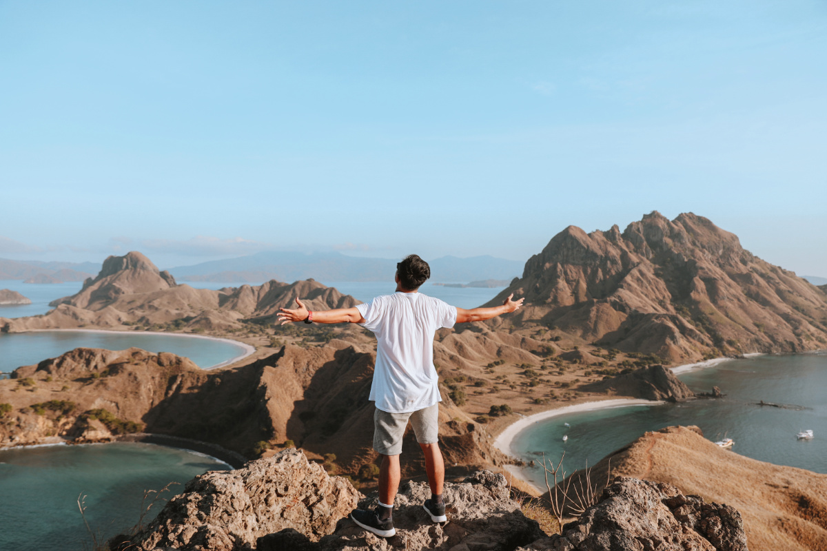 3 Rekomendasi Destinasi Wisata yang Pas untuk Traveling Sendirian 3 Rekomendasi Destinasi Wisata yang Pas untuk Traveling Sendirian