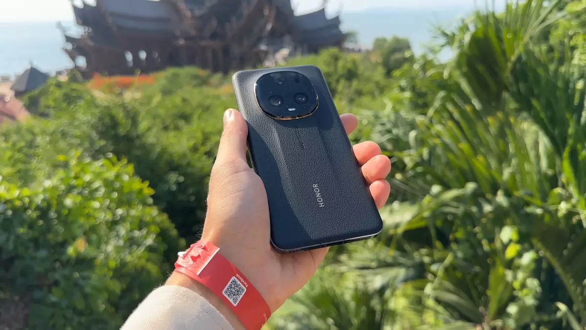Honor Magic5 Ultimate : Smartphone dengan Kamera 200 MP dan Baterai Silikon Honor Magic5 Ultimate : Smartphone dengan Kamera 200 MP dan Baterai Silikon