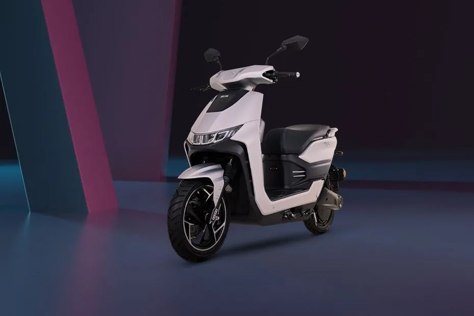 Yadea T9 : Kendaraan Listrik Ramah Lingkungan dengan Desain Sporty dan Fitur Modern Yadea T9 : Kendaraan Listrik Ramah Lingkungan dengan Desain Sporty dan Fitur Modern