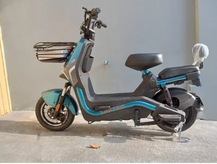 United Salvador SE : Sepeda Listrik Bertenaga dengan Desain Sporty dan Fitur Canggih United Salvador SE : Sepeda Listrik Bertenaga dengan Desain Sporty dan Fitur Canggih