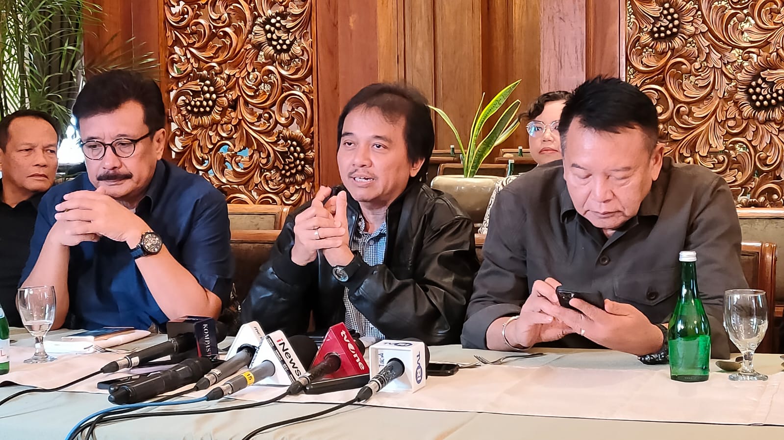 Roy Suryo Menyebut Ada Dugaan Manipulasi Suara Paslon Pilpres dalam Sirekap KPU : Benarkah Ada Pengaturan?