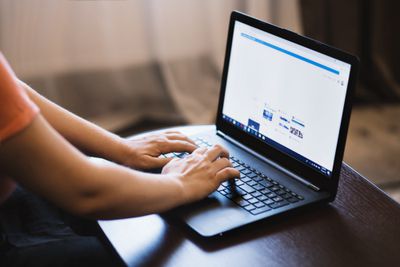 Trik Cepat Restart Laptop dengan Menggunakan Tombol Keyboard Trik Cepat Restart Laptop dengan Menggunakan Tombol Keyboard