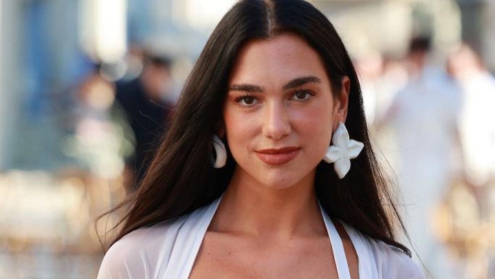Dua Lipa dan Rahasia Protein Tinggi di Salad Favoritnya Dua Lipa dan Rahasia Protein Tinggi di Salad Favoritnya