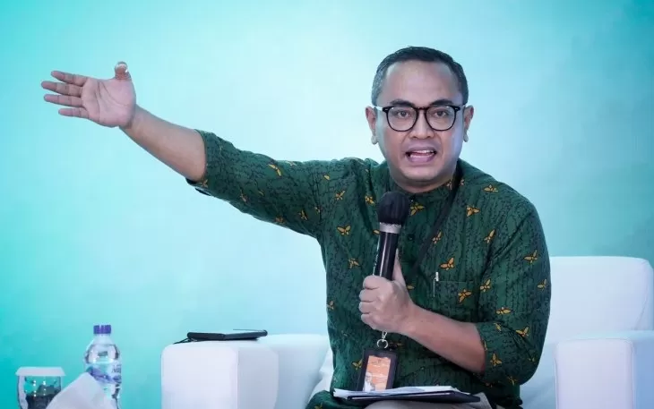 Ancaman Aplikasi E-commerce China Terhadap UMKM Indonesia: Implikasi dan Tantangan Ancaman Aplikasi E-commerce China Terhadap UMKM Indonesia: Implikasi dan Tantangan