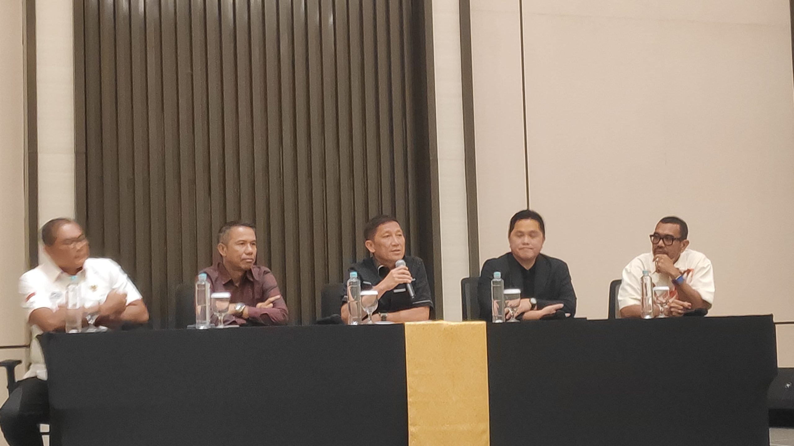 Piala Presiden Tidak Jadi Digelar Tahun Ini: Tantangan Stadion dan Teknologi VAR Piala Presiden Tidak Jadi Digelar Tahun Ini: Tantangan Stadion dan Teknologi VAR