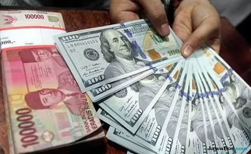 Rupiah Melemah ke Rp 16.412 per Dolar AS: Implikasi Serius terhadap Impor Bahan Bakar Rupiah Melemah ke Rp 16.412 per Dolar AS: Implikasi Serius terhadap Impor Bahan Bakar
