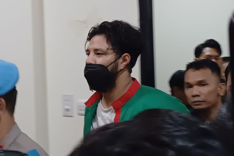 Ammar Zoni: Antara Harapan Rehabilitasi dan Keadilan Hukum Ammar Zoni: Antara Harapan Rehabilitasi dan Keadilan Hukum