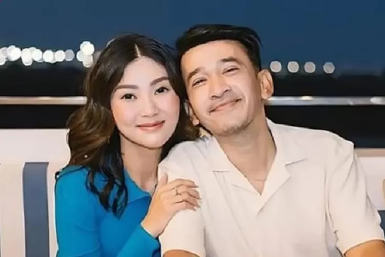 Sidang Cerai Ruben Onsu dan Sarwendah Ditunda Hingga 16 Juli: Mengapa Ruben Absen? Sidang Cerai Ruben Onsu dan Sarwendah Ditunda Hingga 16 Juli: Mengapa Ruben Absen?
