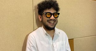 Mengungkap Motivasi di Balik Pemilihan Visual Peringatan Darurat oleh Kunto Aji dalam Tur Album Terbarunya