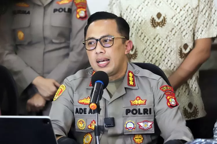 Serangan Brutal: Anggota Brimob Disiram Air Keras, Pelaku Terancam Hukuman 7 Tahun Penjara Serangan Brutal: Anggota Brimob Disiram Air Keras, Pelaku Terancam Hukuman 7 Tahun Penjara