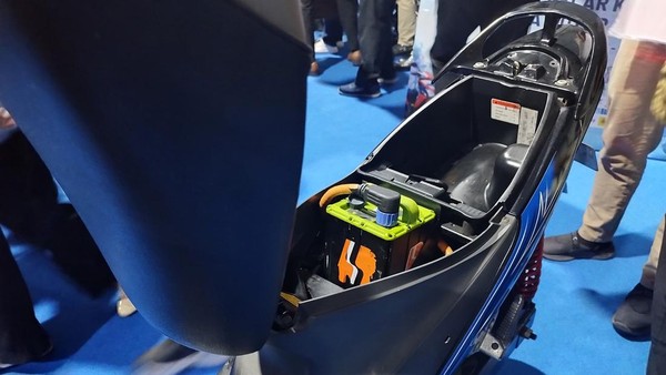 Subsidi Gede, Kini Konversi Motor BBM ke Listrik Dapat Rp 10 Juta! Saatnya Hijrah ke Motor Listrik! Subsidi Gede, Kini Konversi Motor BBM ke Listrik Dapat Rp 10 Juta! Saatnya Hijrah ke Motor Listrik!
