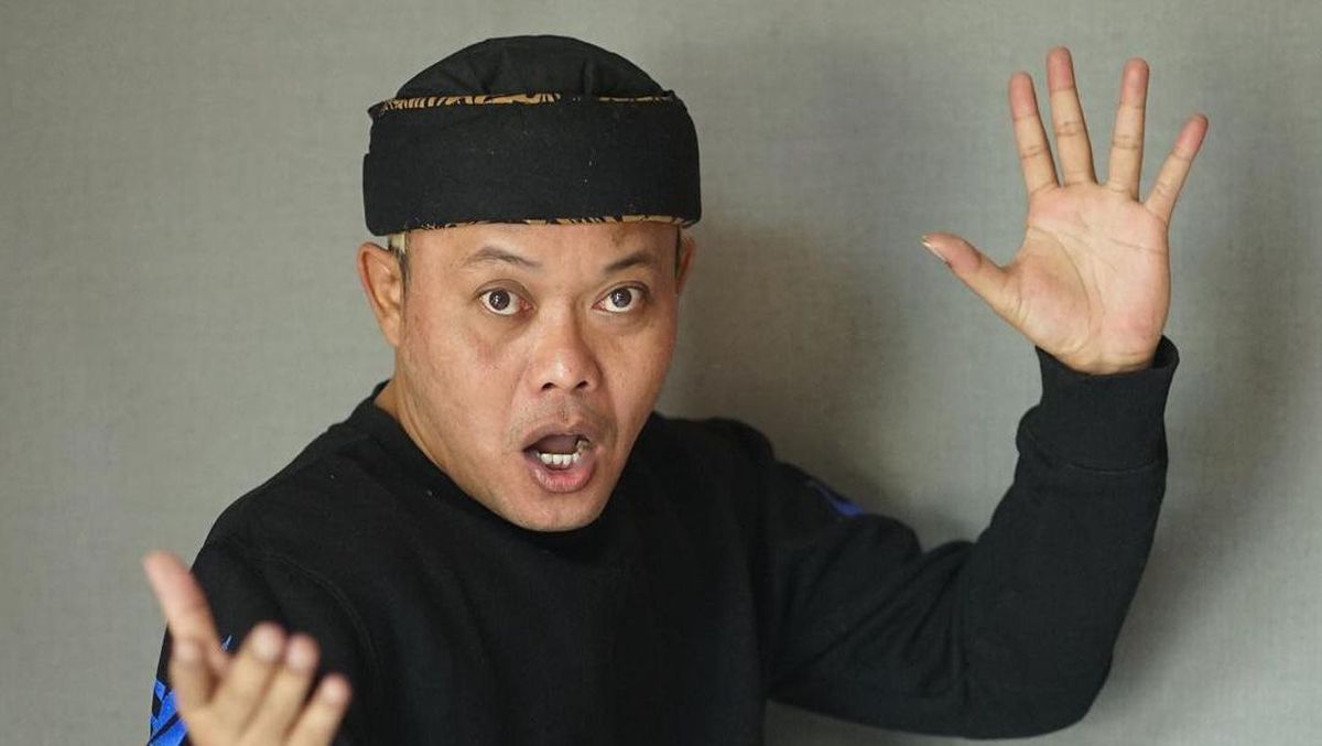 Sule Tegas Menolak Tawaran Politik: Komedian Ini Pilih Pertahankan Identitasnya Sebagai Seniman Sule Tegas Menolak Tawaran Politik: Komedian Ini Pilih Pertahankan Identitasnya Sebagai Seniman