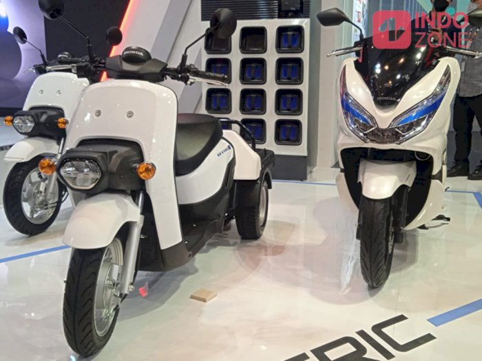 Yamaha Tegaskan Tak Akan Jual Motor Listrik Rebadge Honda di Indonesia: Fokus pada Pasar Lokal Yamaha Tegaskan Tak Akan Jual Motor Listrik Rebadge Honda di Indonesia: Fokus pada Pasar Lokal