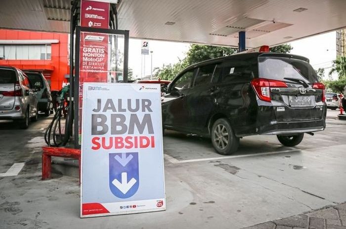 Efek Pembatasan BBM Subsidi: Lonjakan Permintaan Mobil Bekas di Tengah Kebijakan Pemerintah